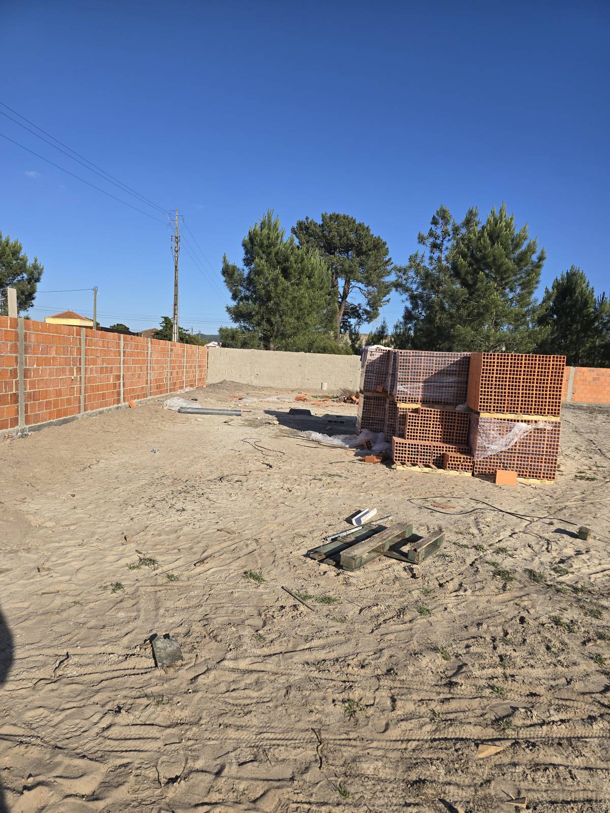 Andrade construções Unipessoal LDA - Palmela - Instalación de suelos de baldosas o piedras