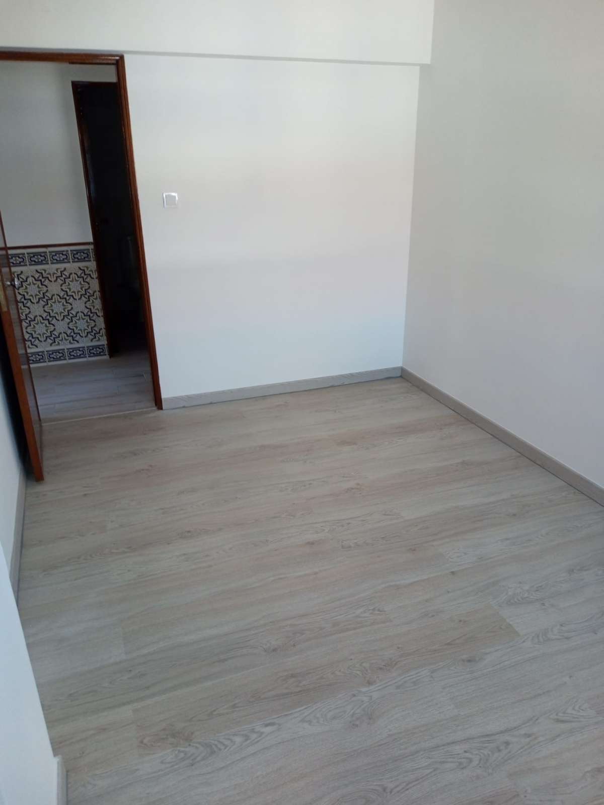 Nicácio silva - Moita - Bathroom Tiling