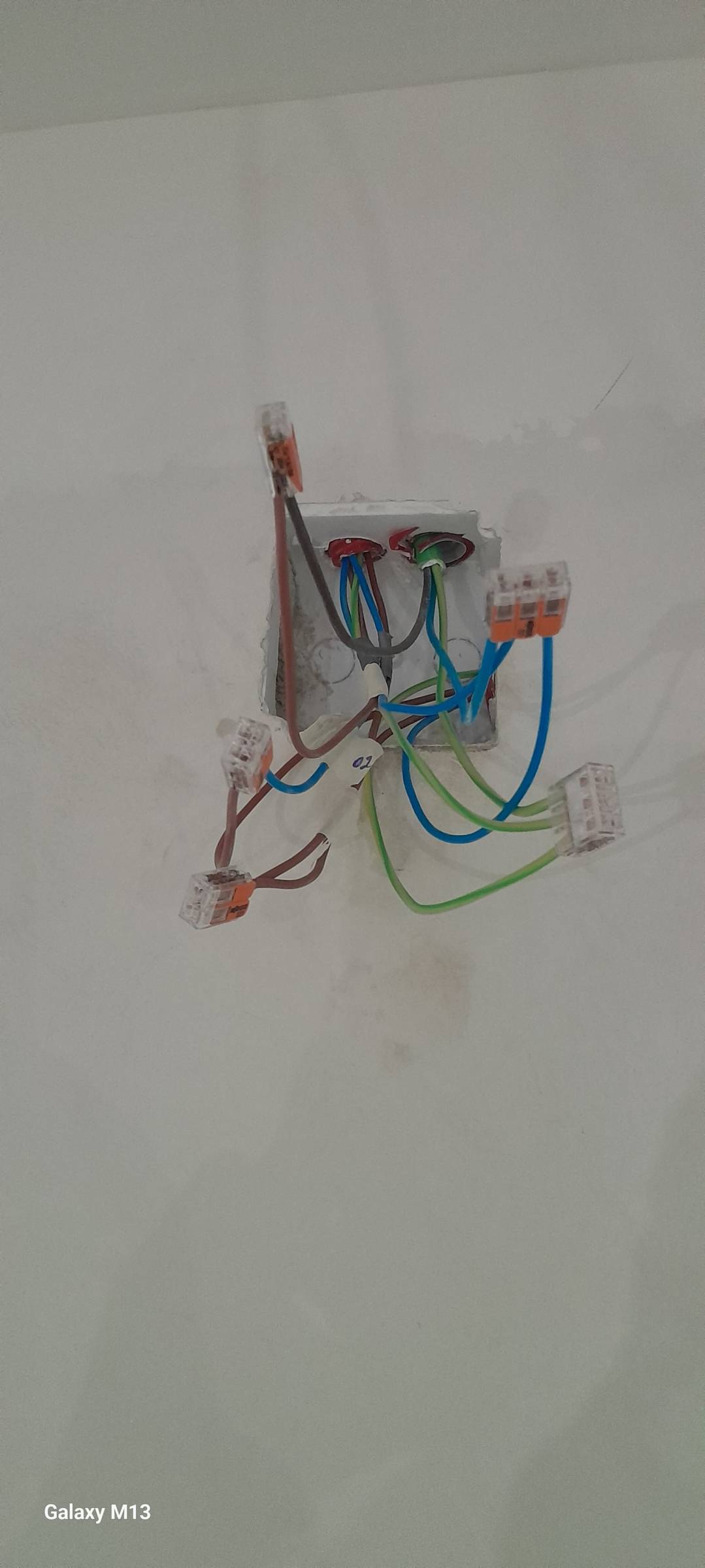PessoEletro - Vila Franca de Xira - Problemas Elétricos e de Cabos