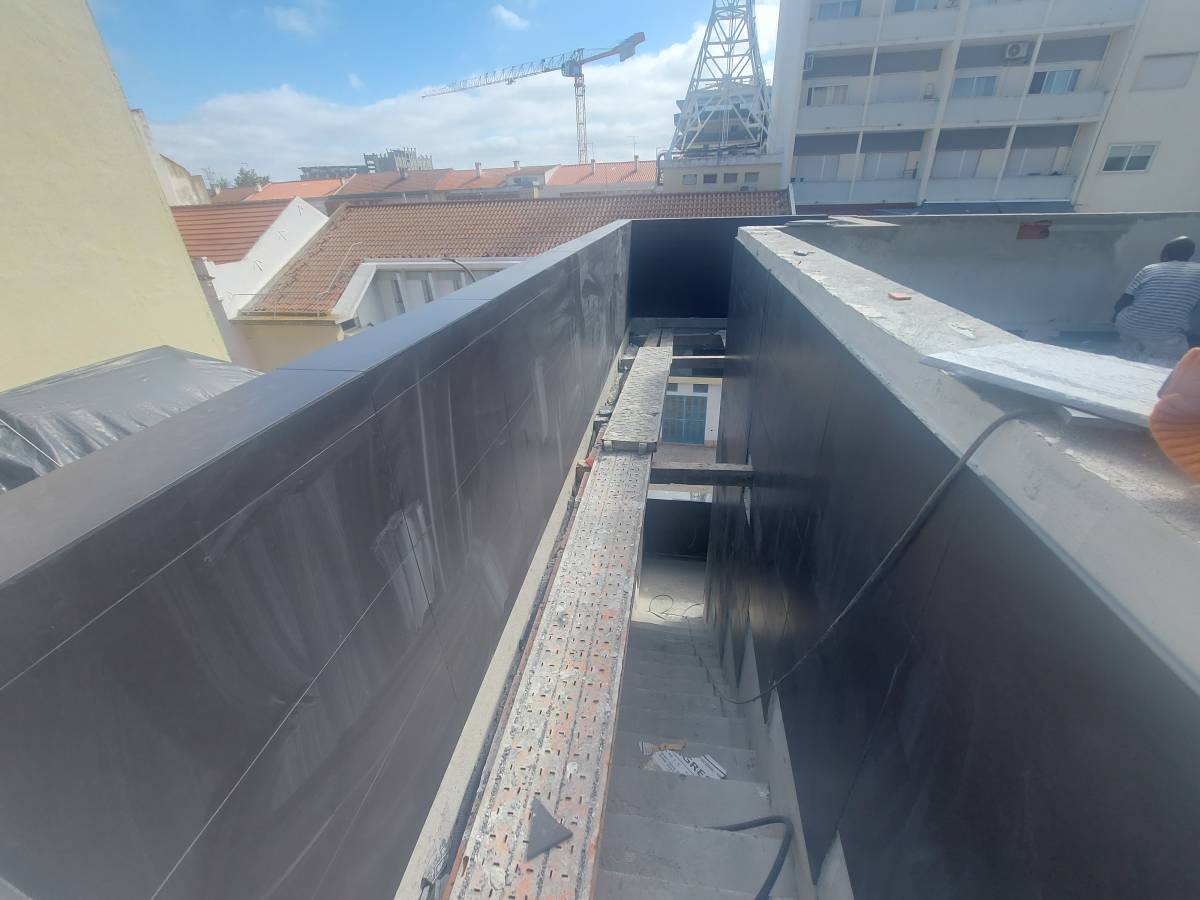 Criacoes eternas unipessoal lda - Almada - Revêtement de cuisine