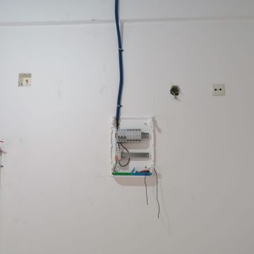 Zanelato Construções e Remodelações unipessoal Lda - Loures - Construção ou Remodelação de Escadas e Escadarias