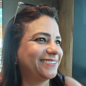 Renata Savernini - Leiria - Limpeza de Espaço Comercial