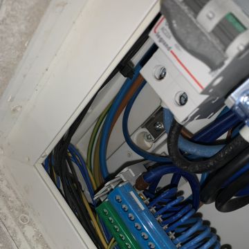 Lucas - Paredes - Wiring