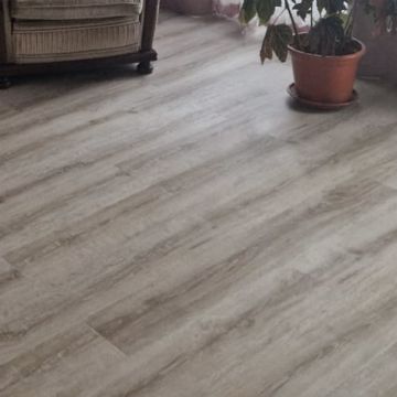 Iryna - Alcanena - Vinyl- oder Linoleumboden verlegen