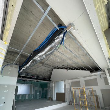 Amina construção civil - Leiria - Treppe und Treppenhaus reparieren