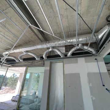 Amina construção civil - Leiria - Holzverkleidung
