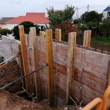 Zanelato Construções e Remodelações unipessoal Lda - Loures - Limpeza da Casa (Recorrente)
