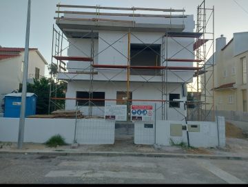 Criacoes eternas unipessoal lda - Almada - Rénovation de chambre