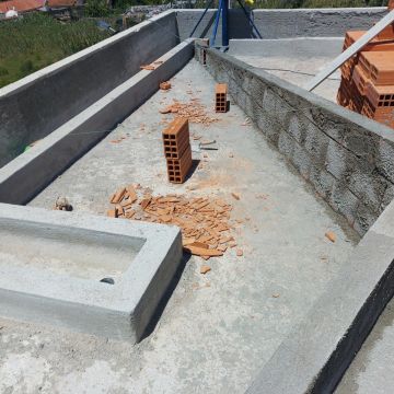 Criacoes eternas unipessoal lda - Almada - Rénovation de balcon