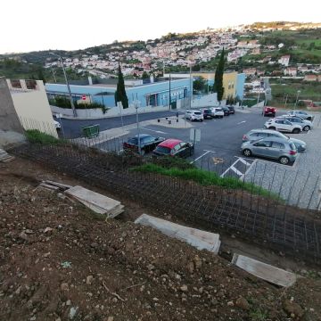 Zanelato Construções e Remodelações unipessoal Lda - Loures - Instalação ou Reparação de Portões