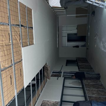 Amina construção civil - Leiria - Trockenbau reparieren und Oberflächenstruktur geben