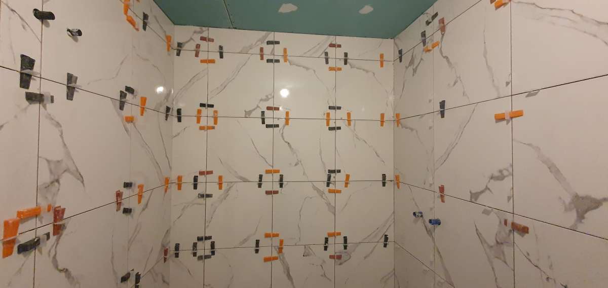ADRO RENOVATIONS - Cascais - Stone or Tile Flooring Installation