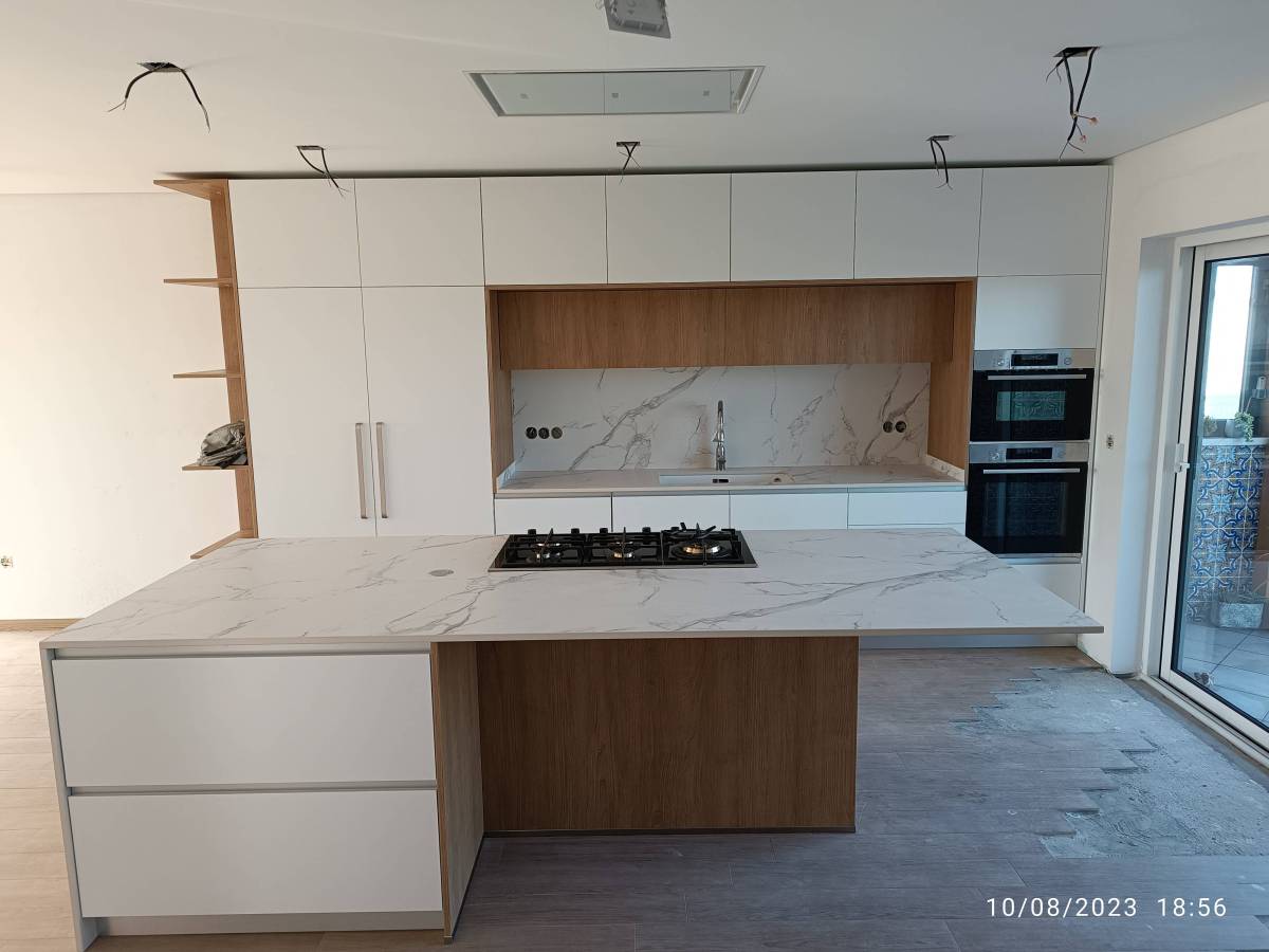 FB carpintaria - Sever do Vouga - Montagem de Suporte para TV