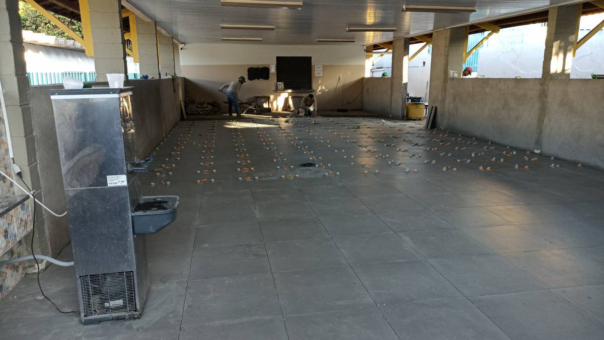 REMODELING _excelência em remodelação de casas de banho - São João da Madeira - Floor Tiling