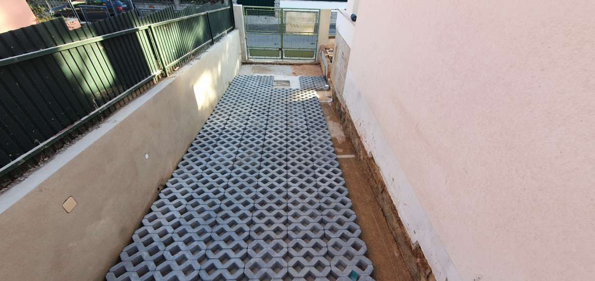 ADRO RENOVATIONS - Cascais - Concrete Installation