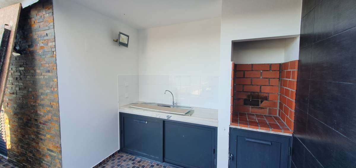 ADRO RENOVATIONS - Cascais - Balcony Remodel
