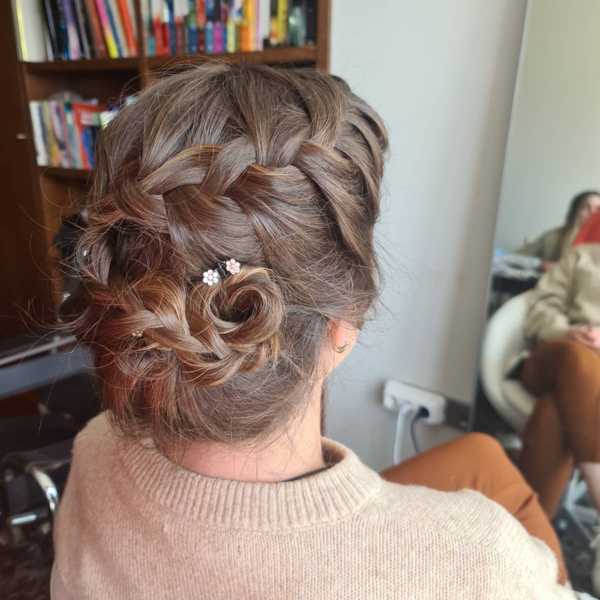 Ariadna - Matosinhos - Hairdressers and Makeup Artists