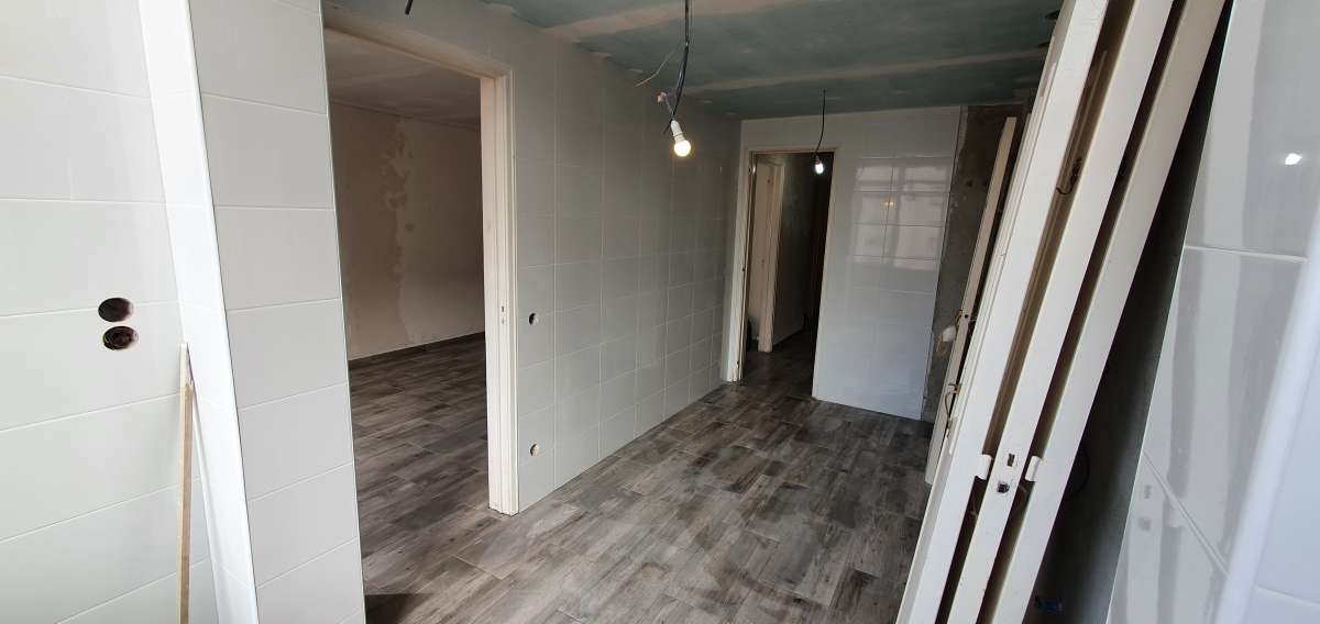 ADRO RENOVATIONS - Cascais - Interior Painting