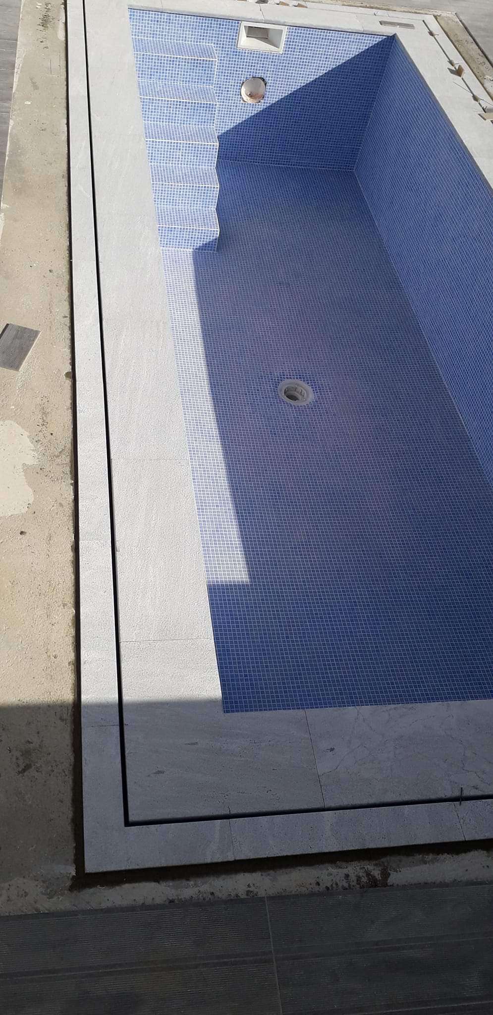 Sr Gil - Alcobaça - Stone or Tile Flooring Installation