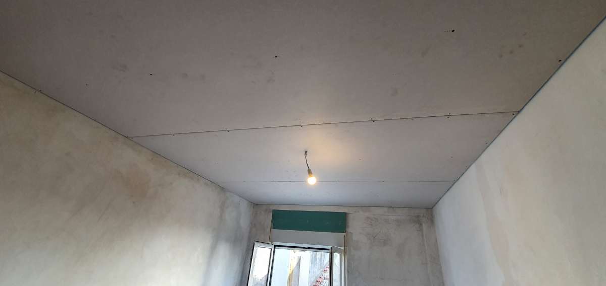 ADRO RENOVATIONS - Cascais - Floor Tiling