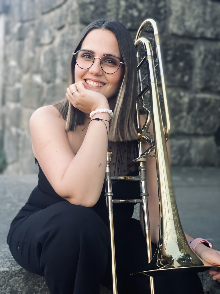 Sara Sousa - Porto - Harmonica Lessons