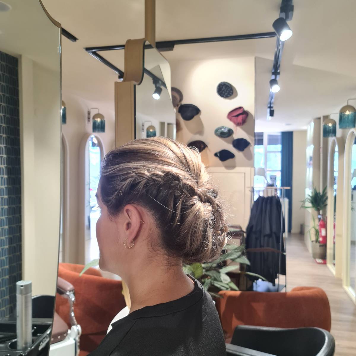 Ariadna - Matosinhos - Hairdressers and Makeup Artists