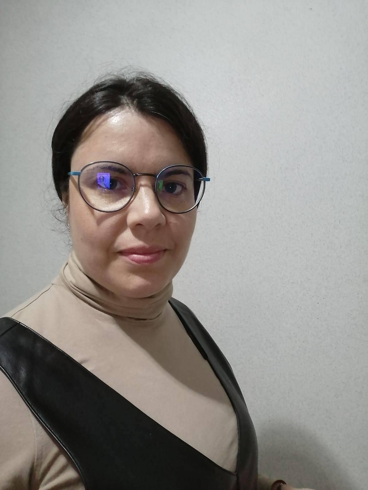 Cristina Araujo - Monção - Tarot Card Reader Entertainment