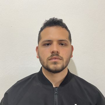 Matheus Moreira - Coimbra - Picture Hanging and Art Installation