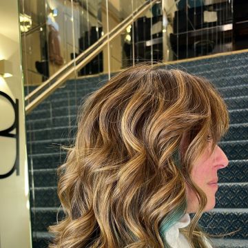 Ariadna - Matosinhos - Hairdressers and Makeup Artists
