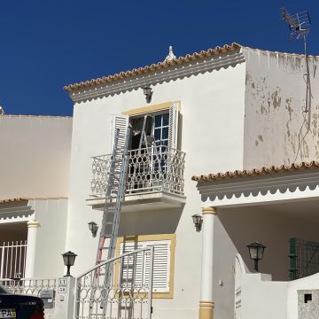Renato Henrique - Palmela - Construção de Parede Interior