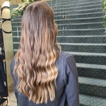 Ariadna - Matosinhos - Hairdressers and Makeup Artists