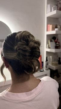 Ariadna - Matosinhos - Wedding Hair Styling