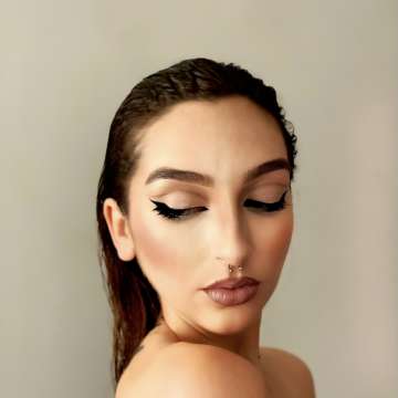 Adriana Magalhães - Braga - Hairdressers and Makeup Artists