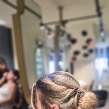 Ariadna - Matosinhos - Hairdressers and Makeup Artists