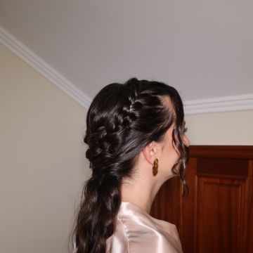 Ariadna - Matosinhos - Event Hair Styling