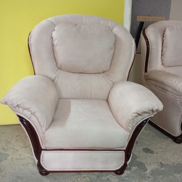 RT Estofos - Paredes - Upholstery Service