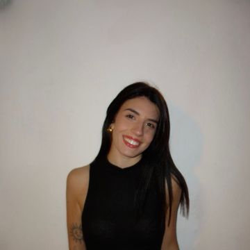 Ineslouro - Setúbal - Kleiderschrank ordnen / organisieren