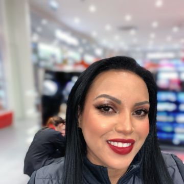 Adriana Magalhães - Braga - Friseure und Make-up Artists