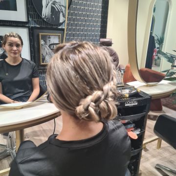 Ariadna - Matosinhos - Wedding Hair Styling