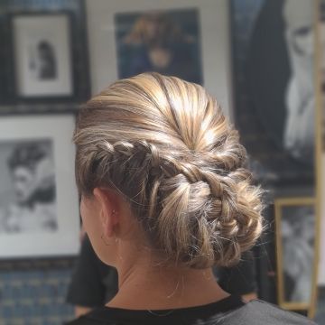 Ariadna - Matosinhos - Wedding Hair Styling