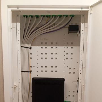 Voltluz Instalações Elétricas - Leiria - Instalación de generadores
