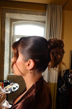Ariadna - Matosinhos - Hairdressers and Makeup Artists