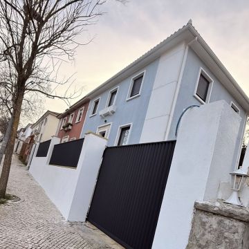 Valter Tavares - Sintra - Montaje de marcos de camas