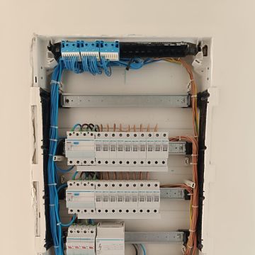 Voltluz Instalações Elétricas - Leiria - Reparación de cajas de fusibles