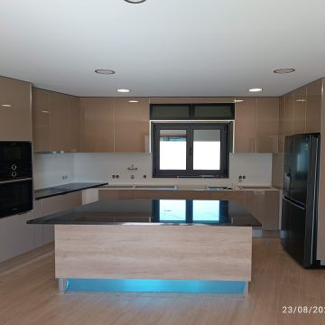 FB carpintaria - Sever do Vouga - Reparação ou Manutenção de Bancada