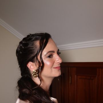 Ariadna - Matosinhos - Hairdressers and Makeup Artists