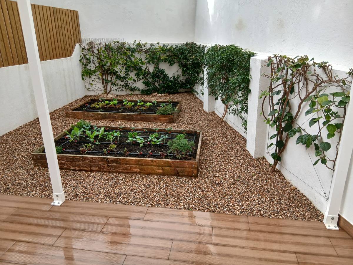 Jardins da Serra - Lisboa - Remoção de Ervas Daninhas