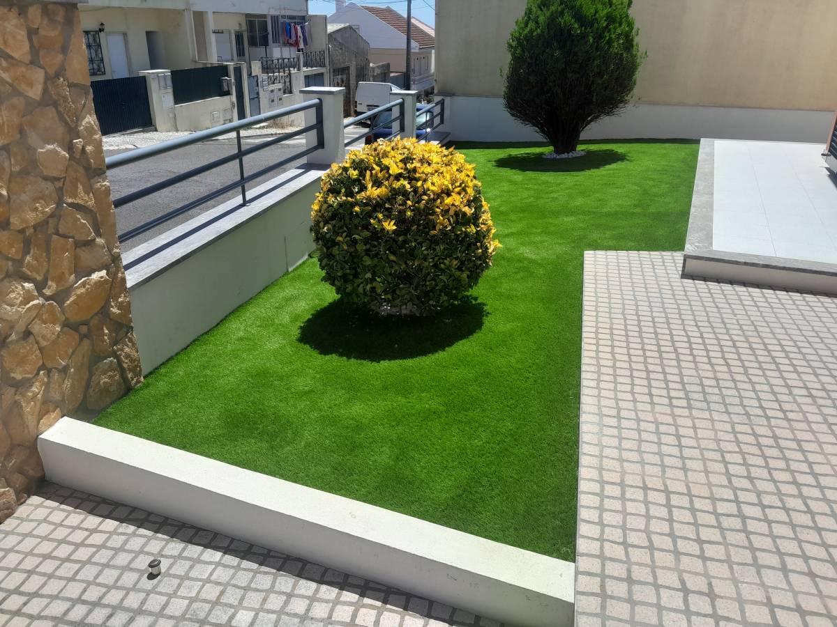 Jardins da Serra - Lisboa - Remoção de Tronco de Árvore