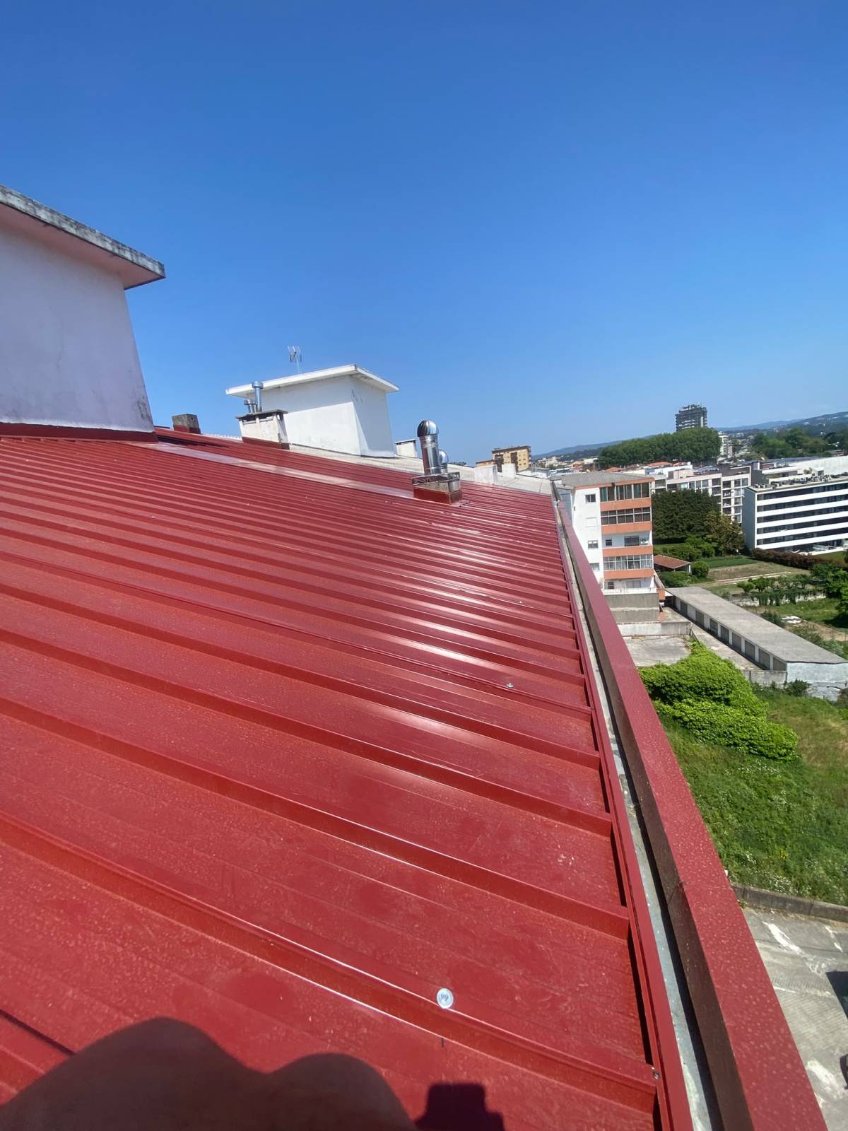 Arcanjo telhado e calhas - Vila Nova de Famalicão - Einbau oder Austausch der Garagentür