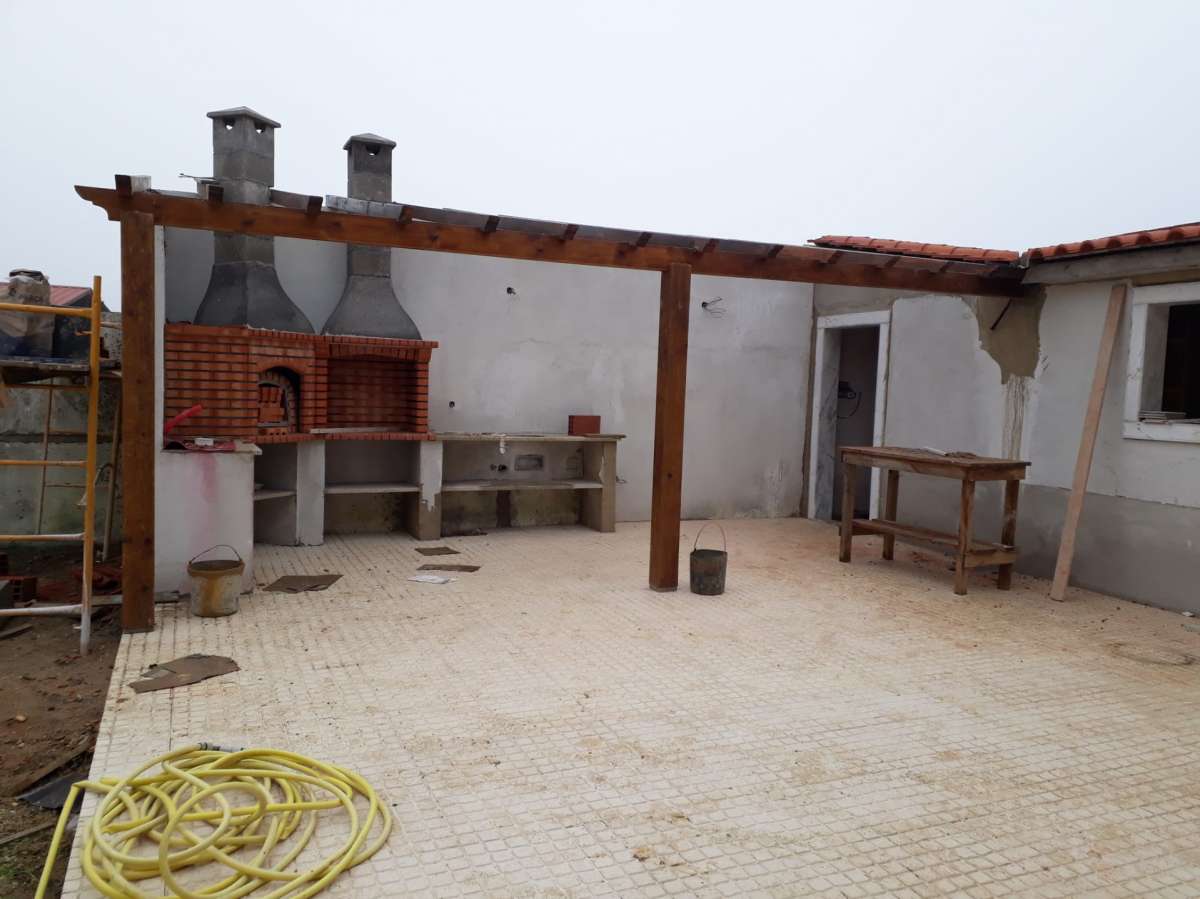 Construtora Davi - Warner Felix - Sintra - Interior Wall Addition